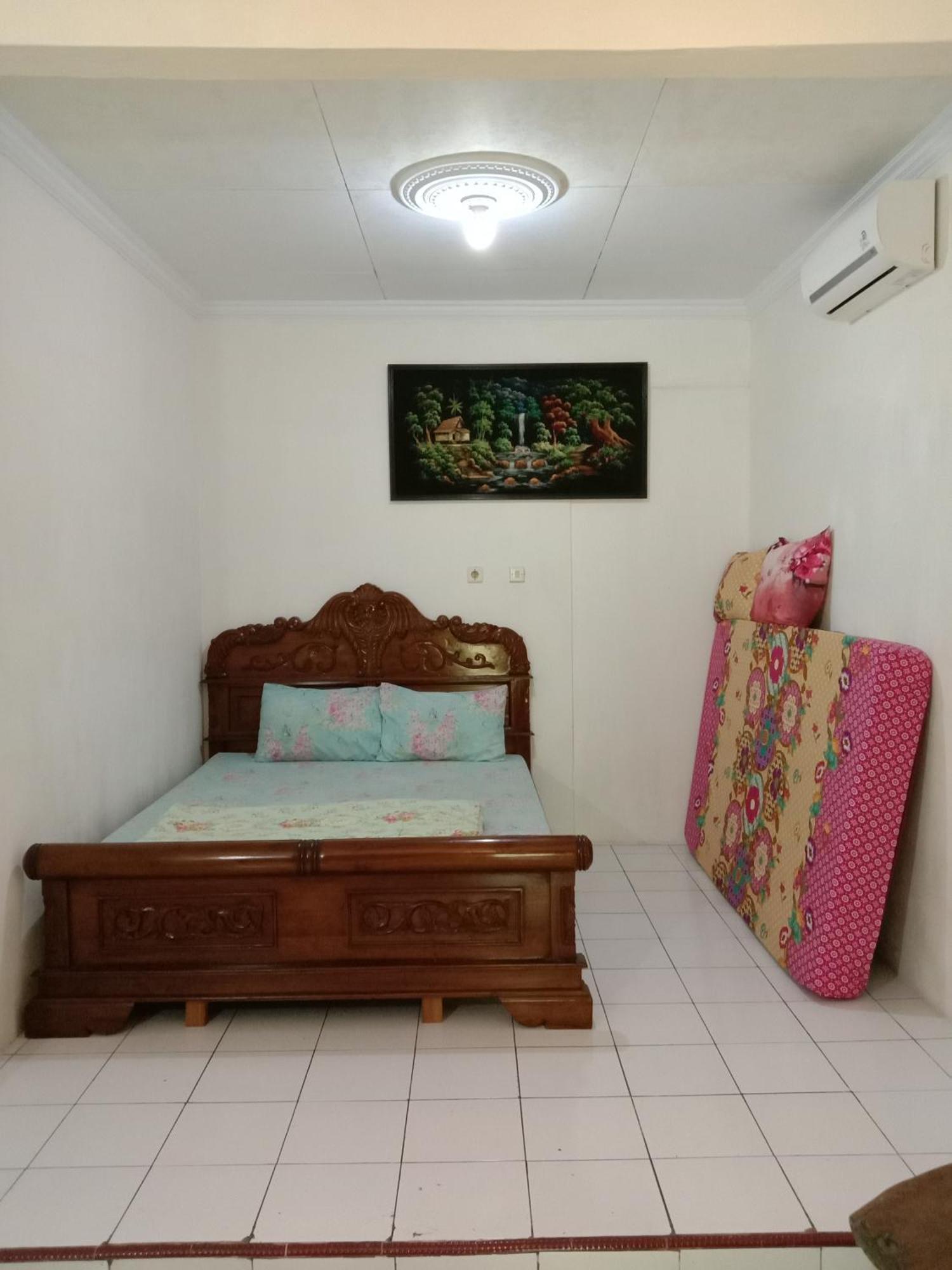 Rumah Ukhi Guest House Cebongan ภายนอก รูปภาพ