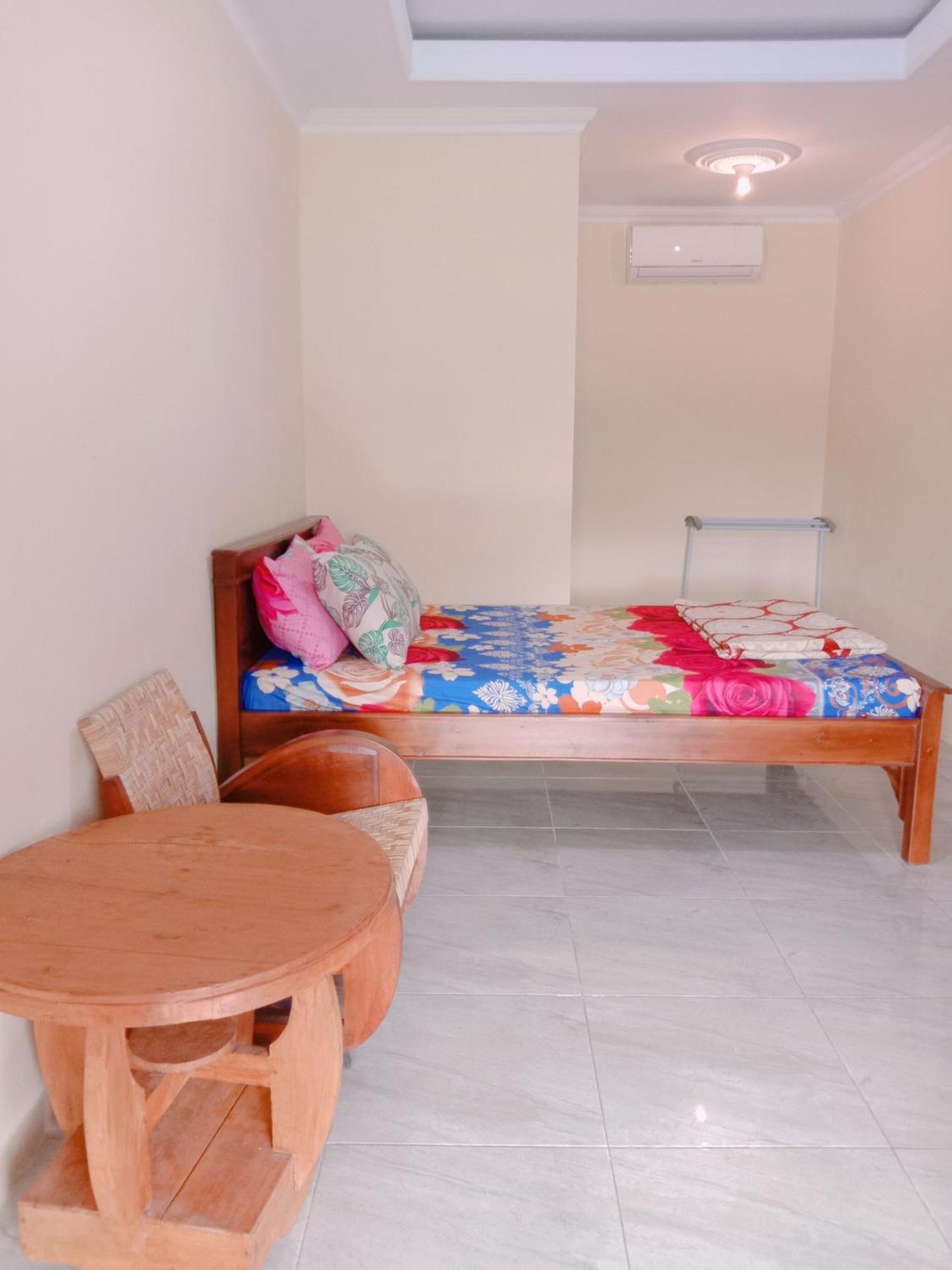 Rumah Ukhi Guest House Cebongan ภายนอก รูปภาพ