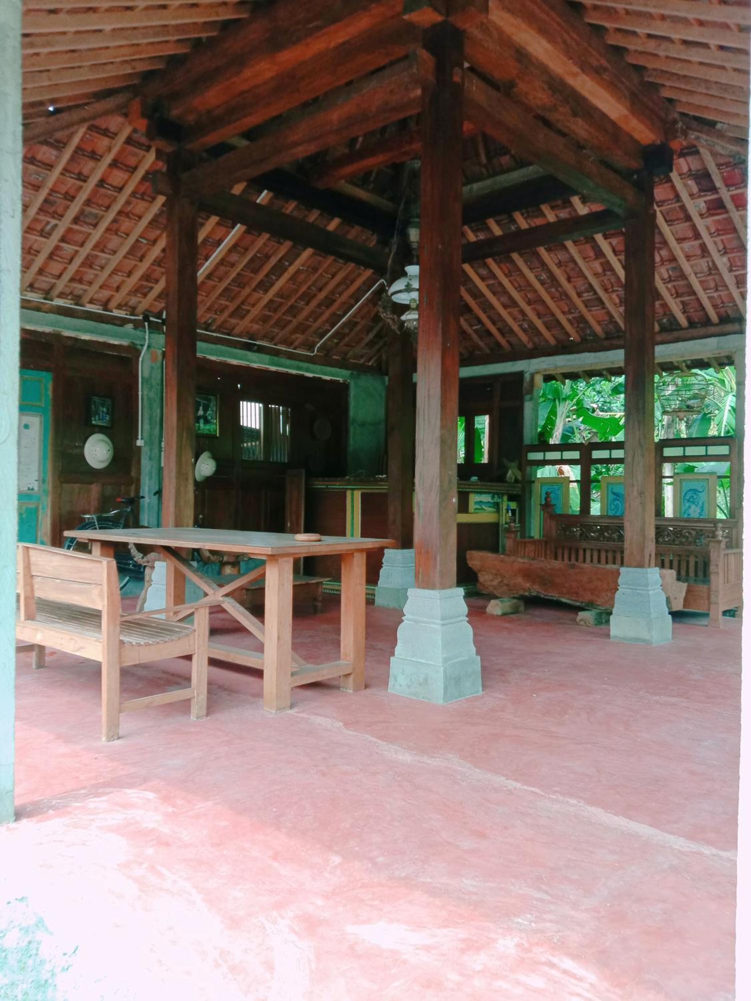 Rumah Ukhi Guest House Cebongan ภายนอก รูปภาพ