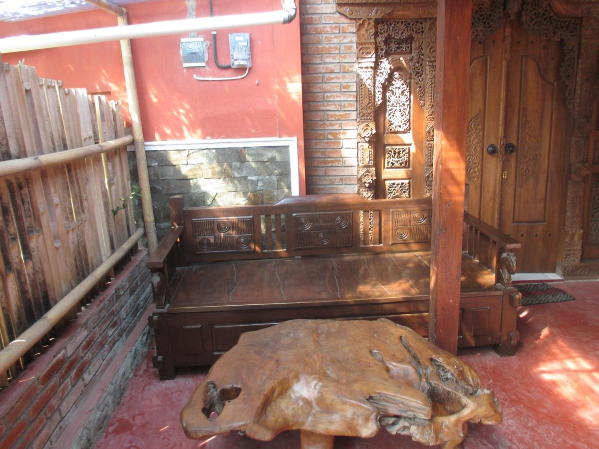 Rumah Ukhi Guest House Cebongan ภายนอก รูปภาพ