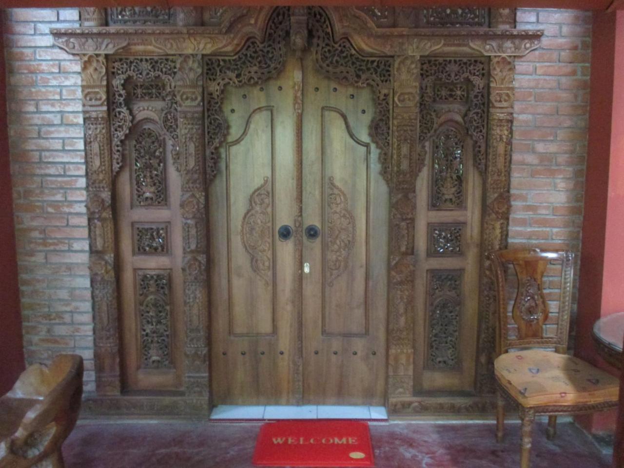 Rumah Ukhi Guest House Cebongan ภายนอก รูปภาพ